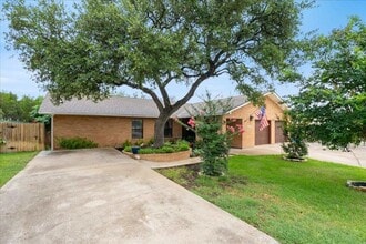 Building Photo - 3704 Austin Cove