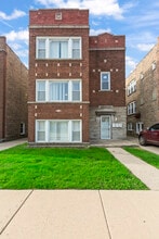 Building Photo - 323 Memorial Dr