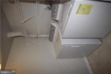 Building Photo - 102 Westwick Ct