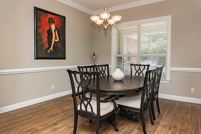 Building Photo - 606 Shoal River Dr