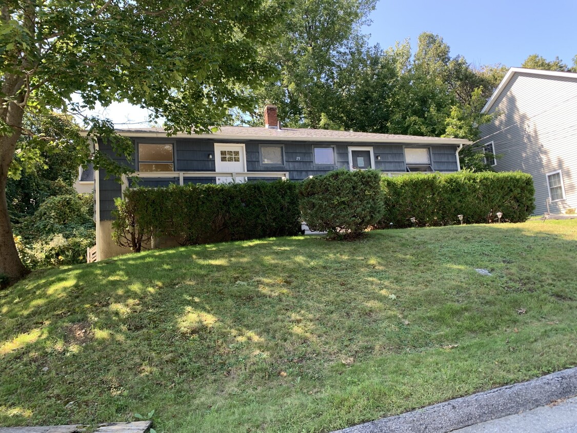 Primary Photo - 29 Scenic Dr