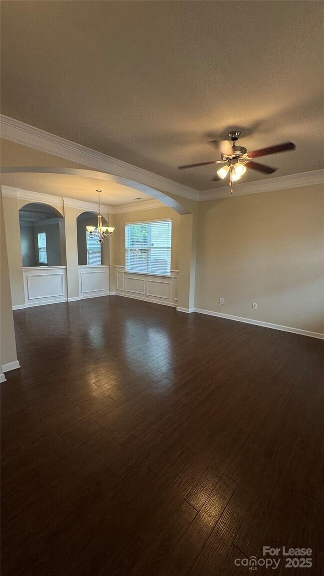 Foto del edificio - 10818 Cove Point Drive
