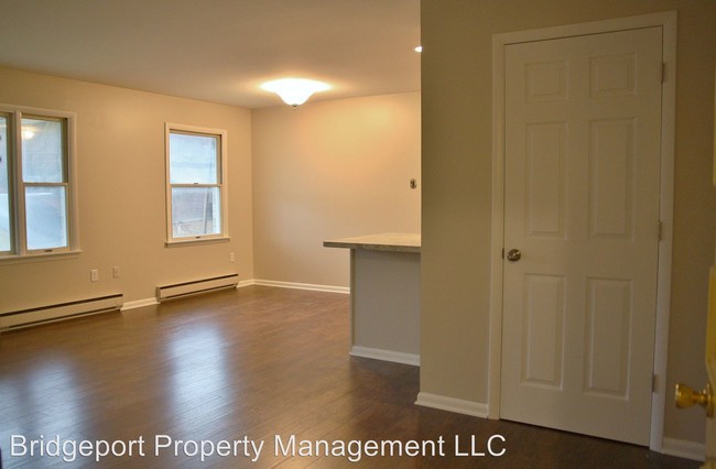 Foto del edificio - 5631 Lancaster St