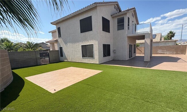 Foto del edificio - 4520 Grand Rock Dr