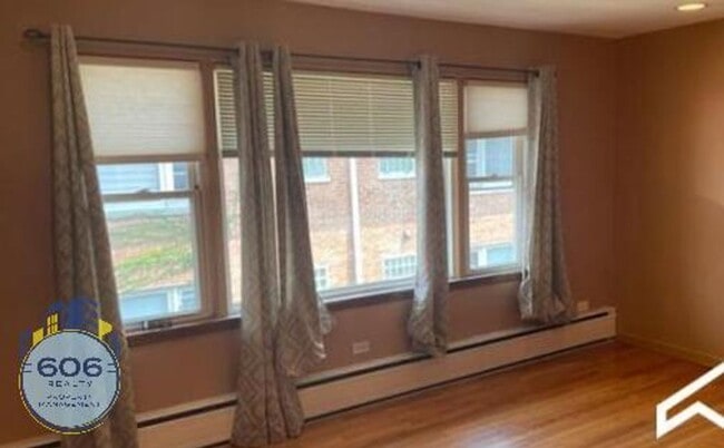 Foto del edificio - Franklin Park Apartments!