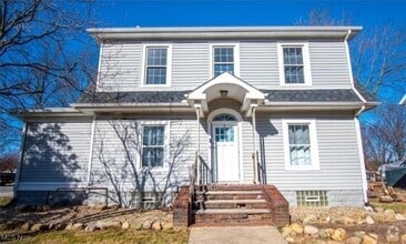 Building Photo - 2753 Canfield Rd