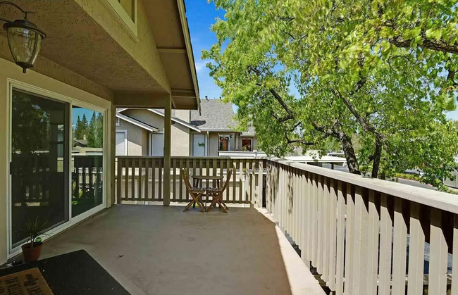 Building Photo - 3685 Crow Canyon Rd