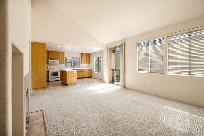 Foto del edificio - ***Pacific Beach 3 bedroom, 2.5 bathroom t...
