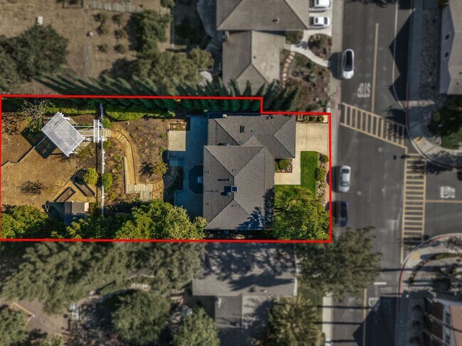 Foto del edificio - Pleasanton Updated Property with EV Charger