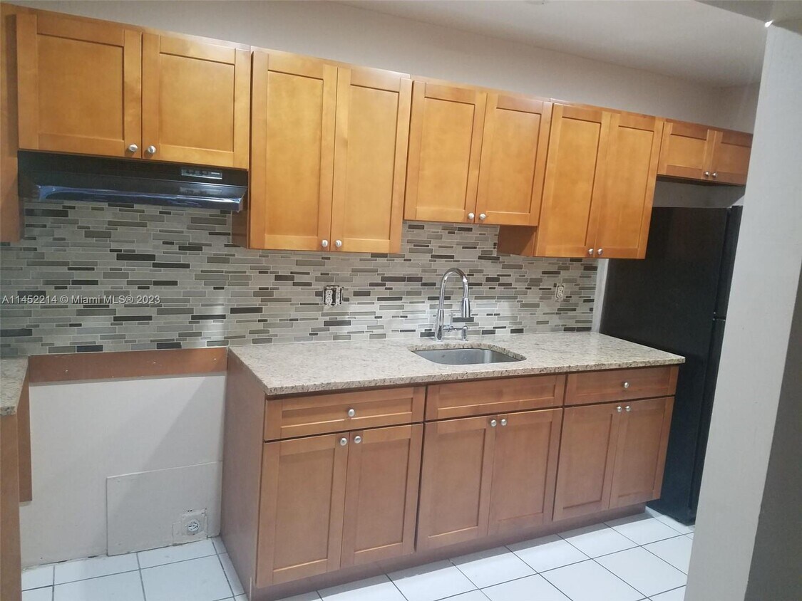 2426 NW 52nd Ave Unit 2426, Lauderhill, FL 33313 Condo for Rent in