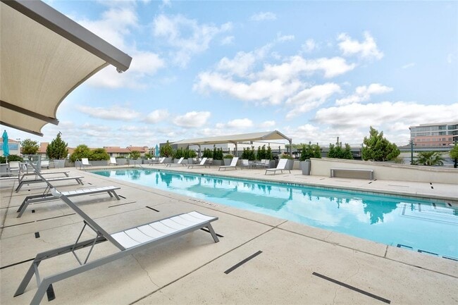 Foto del edificio - 300 Bowie St