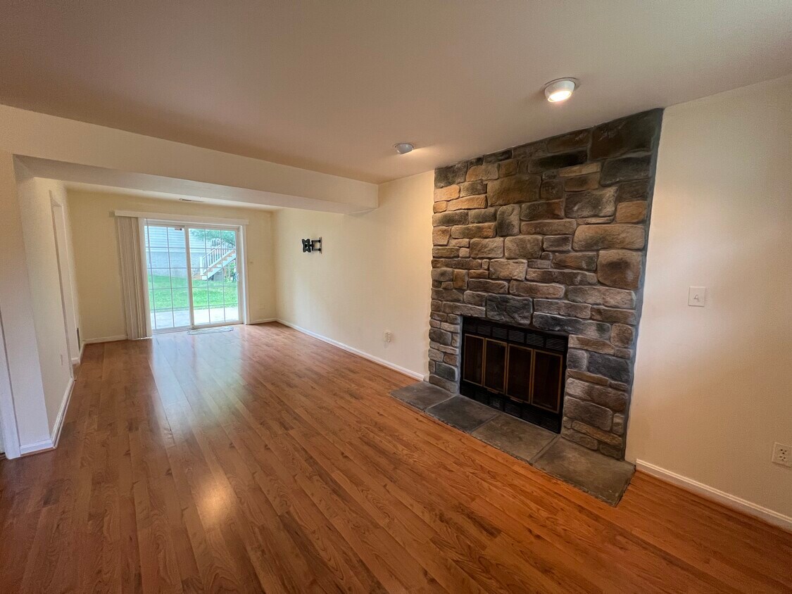 18401 Capella Dr, Gaithersburg, MD 20877 House Rental in Gaithersburg, MD