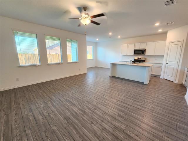 Building Photo - 1202 Smoketree Ln