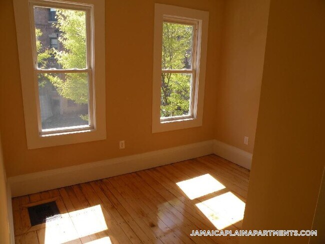 Foto del edificio - 3147-3149 Washington St.