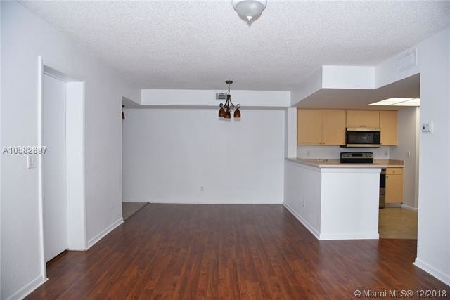 Foto del edificio - 9288 W Atlantic Blvd