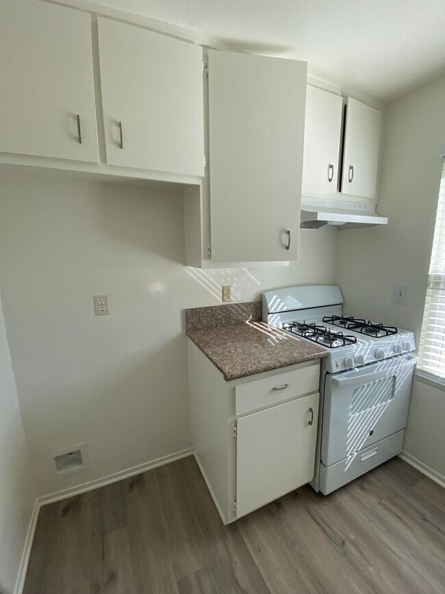 Foto del edificio - 2 story 2 bed, 1 1/2 bath Monticello Condo