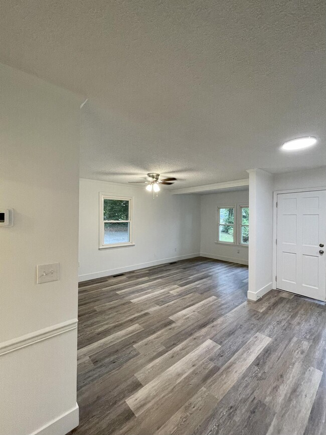 Foto del edificio - 51 Allen Ave