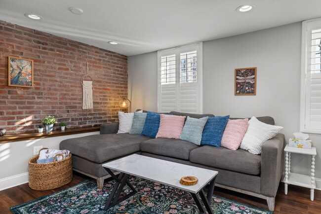 Building Photo - 4600 McPherson Ave