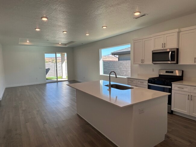 Building Photo - 1362 S Gulch Ln