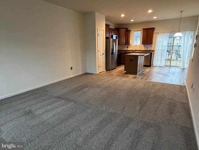 Building Photo - 20636 Albermarle Ln