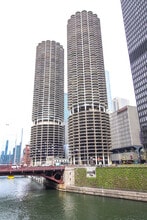 Building Photo - 300 N State St