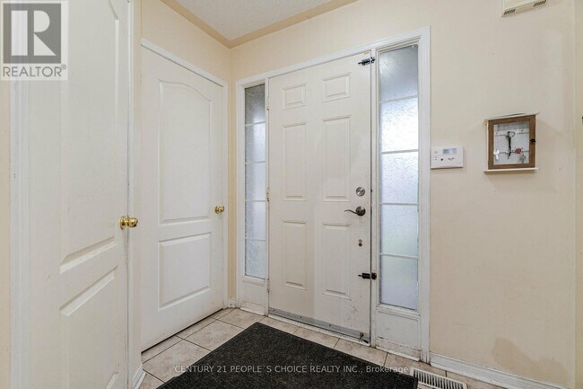 Photo du bâtiment - 70 Buick Blvd