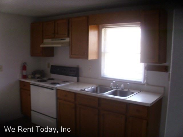 Building Photo - 3 br, 1 bath House - 2211 Nelson Street