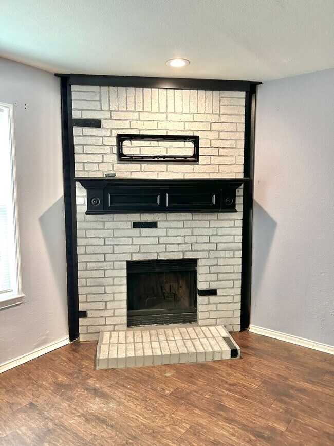 Foto del edificio - 2 Bed 1.5 Bath Townhome
