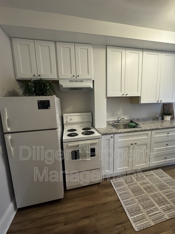 Building Photo - 451 Water St