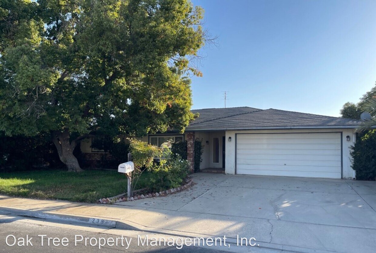 Primary Photo - 4 br, 2 bath House - 238 S. Fairbanks Avenue