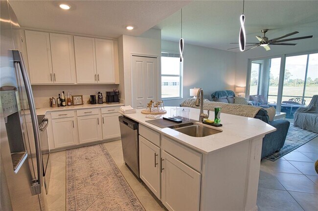 Foto del edificio - 17625 Opal Sand Dr