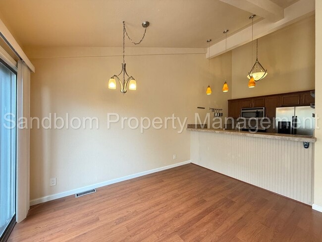 Building Photo - FOR LEASE | Brookside Tulsa | $1500 Rent |...