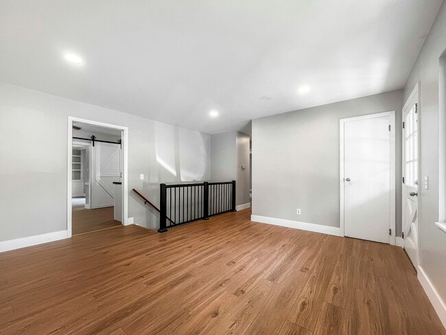 Building Photo - 1117 Dauphine Ln