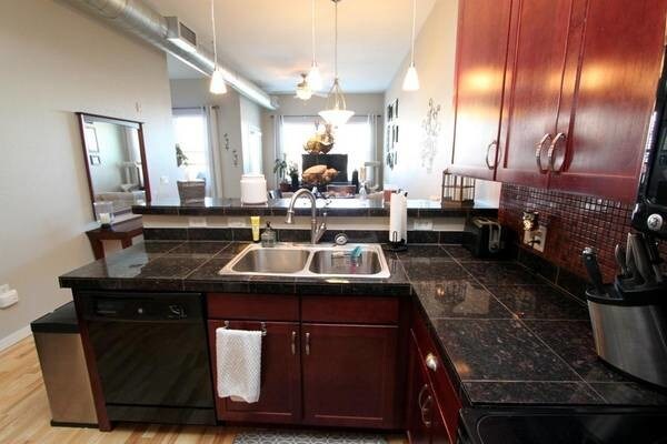 Foto principal - 1555 Central St