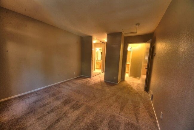 Building Photo - 2771 Somerset Park Cir