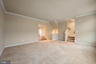 Building Photo - 105 Domino Ct