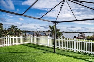Building Photo - 4023 Island Lakes Dr