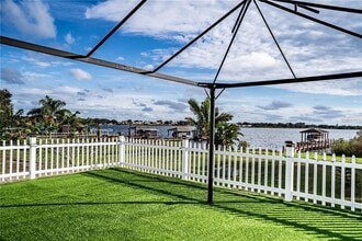 Building Photo - 4023 Island Lakes Dr