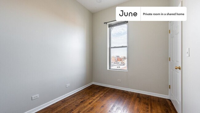 Foto del edificio - Room in Shared 3 bed/2 bath home