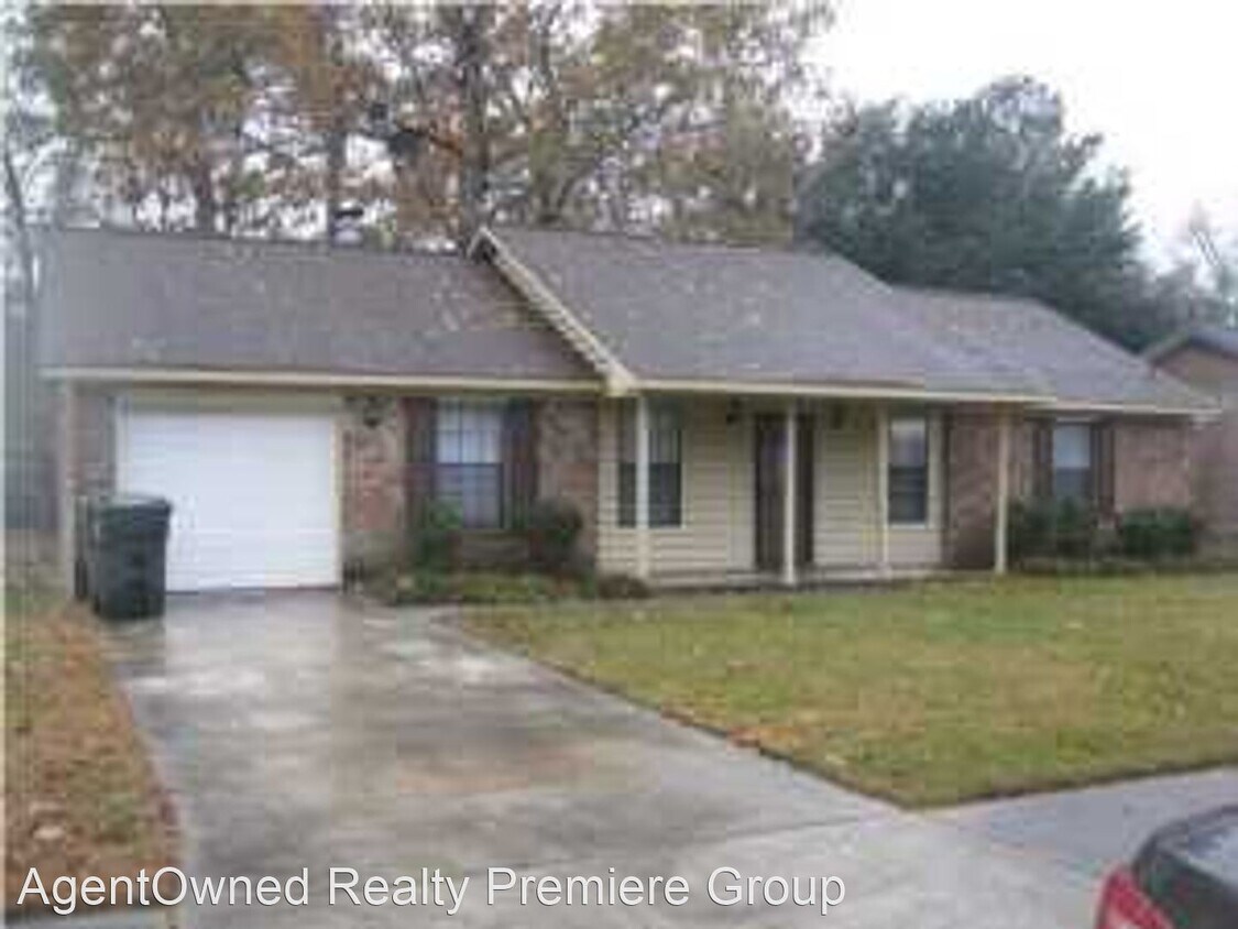 Primary Photo - 3 br, 2 bath House - 419 Carolina Circle
