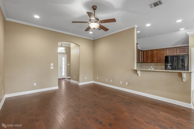 Building Photo - 1702 Avondale Ct