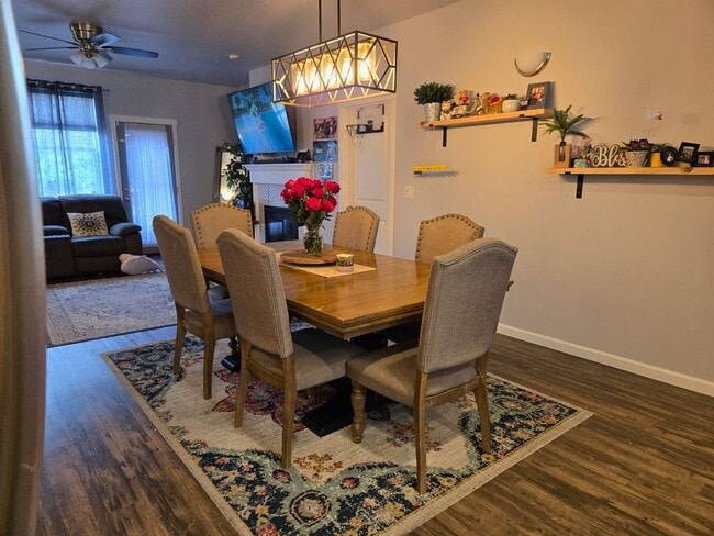 Foto del edificio - Gorgeous Mount Vernon Home 4 Beds 3.5 Bath...