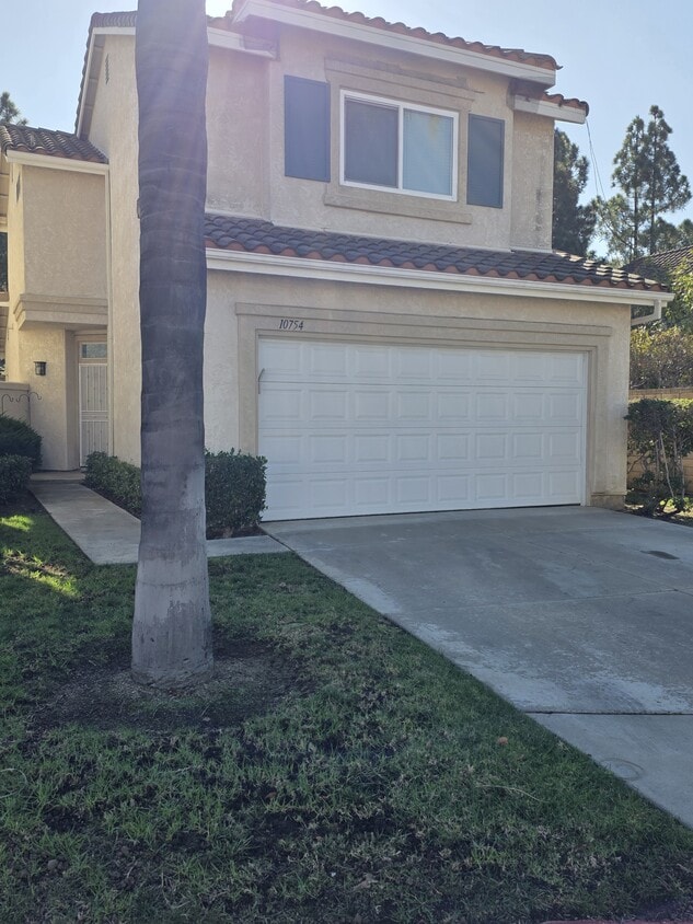 Primary Photo - 10754 Westonhill Dr