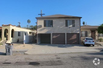 Primary Photo - 1389 E Garfield Ave