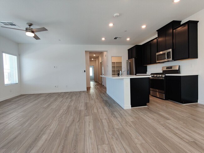 Building Photo - 267 Cordelia Cove Ave