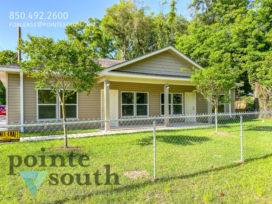 Primary Photo - 2425 E Johnson Ave