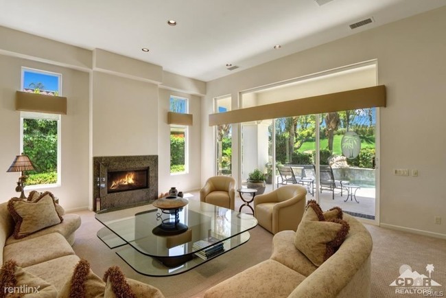 Building Photo - 4 br, 4.5 bath House - 455 Indian Ridge Dr