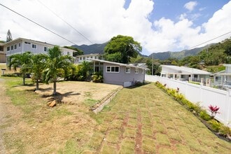 Building Photo - 45-842-842 Anoi Rd