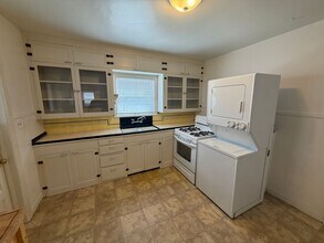 Building Photo - 2841 S 2300 E