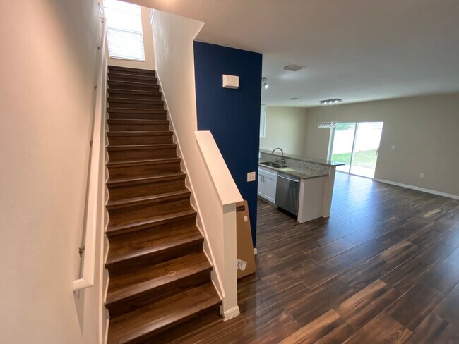 Building Photo - 10536 Rhodine Rd